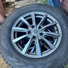 スタッドレス　アルミホイール付きの画像