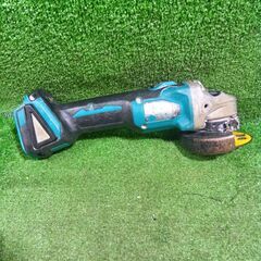 マキタ GA404DN 充電式ディスクグラインダ 本体のみ【市川行徳店】【店頭取引限定】【中古】※ロックナットが固着している為、刃を取り換えれません。 管理番号：ITDT3IJI31GGの画像