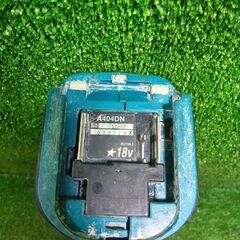 マキタ GA404DN 充電式ディスクグラインダ 本体のみ【市川行徳店】【店頭取引限定】【中古】※ロックナットが固着している為、刃を取り換えれません。 管理番号：ITDT3IJI31GGの画像