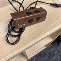 卓上電源タップ　電源×4口　USB-A×2口の画像