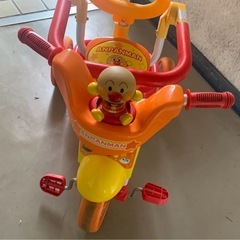 アンパンマンの三輪車の画像