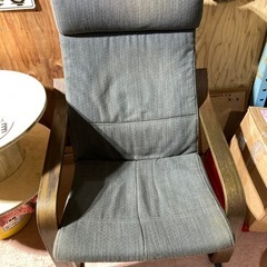 IKEAリビングチェアリビング椅子IKEAイケア椅子リビング、ガレージ、オフィスにオシャレな椅子　の画像