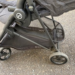 【サイベックスメリオカーボン】ベビーカーの画像
