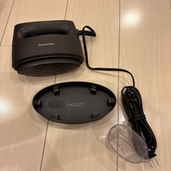 Panasonic 衣類スチーマー ブラック　NI—FS70Aの画像