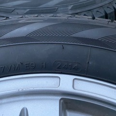 ハイエース　スタッドレスタイヤの画像