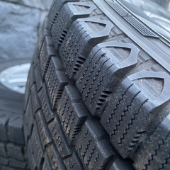 ハイエース　スタッドレスタイヤの画像