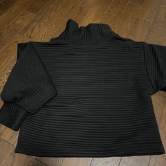グレイルGRL♥︎黒のトップスM
サイズの画像