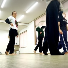楽しく体を動かしたい方、ぜひ一緒にダンスしませんか？✨ ✨の画像