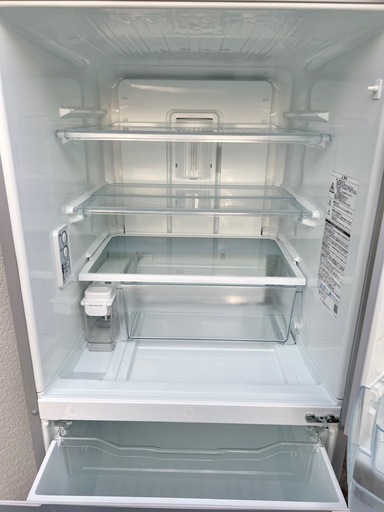 ■東芝 3ドア冷凍冷蔵庫 330L 2018年製■TOSHIBA VEGETA GR-M33S 自動製氷機能付 真ん中野菜室■3ドア冷蔵庫 2～3人用 中型冷蔵庫