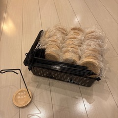 お香立て　64個の画像