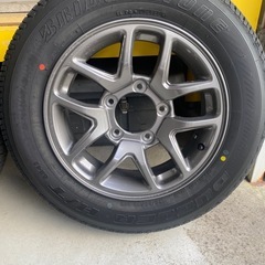ジムニー
JB64新車時外し純正 タイヤホイールセットの画像