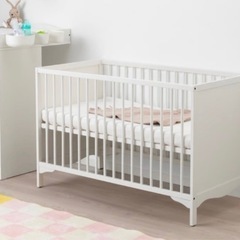 IKEA ベビーベット本体＋マットレスの画像