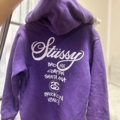 レア　《  stussy 》　キッズ服　110サイズ　トップス　パーカー　むらさきの画像