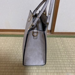 ケスクルデザイン　ショルダーバッグ　ベージュの画像