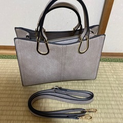 ケスクルデザイン　ショルダーバッグ　ベージュの画像