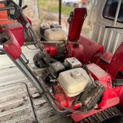 これからの時期に活躍する
ホンダ除雪機【HS55j】【HS555】2台委託投稿になります。の画像