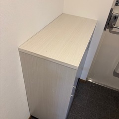 下駄箱、シューズボックスの画像