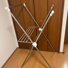 IRIS ステンレス物干しスタンドの画像