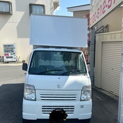 キッチンカーの画像