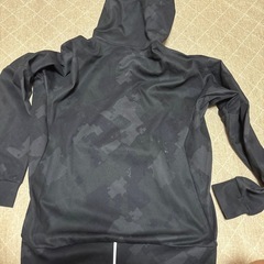 オークリー　パーカーの画像