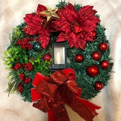 とても大きなクリスマスリース・玄関リース(ライト付き)の画像