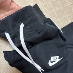 NIKE ズボンの画像