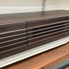 テレビボードの画像