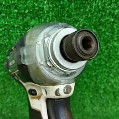 マキタ TD137D インパクトドライバー【野田愛宕店】【店頭取引限定】【中古】管理番号：ITHVO3P8P980の画像