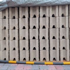 コンクリートブロック マツオコーポレーション 基本型横筋 リブスタンダードの画像