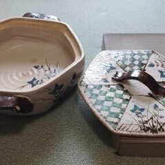 どれでもひとつ300円、4つまとめて1000円の画像