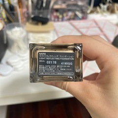 NARS リキッドファンデーションの画像