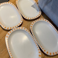【引き取り限定】中古品　メラミン　大皿　プレート　4枚セットの画像