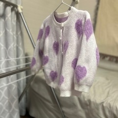 《 韓国子供服 》　キッズ服　100サイズ　トップス　カーディガン　ハート　セーターの画像
