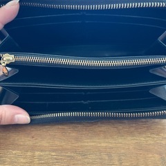 ルイヴィトン　草間彌生　長財布　ジッピーウォレットの画像