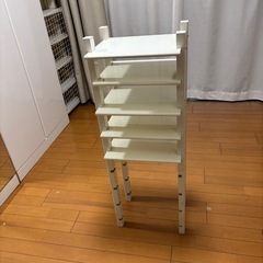 小さい棚の画像