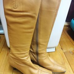 💗LAUTREAMONT のブーツです。💛の画像