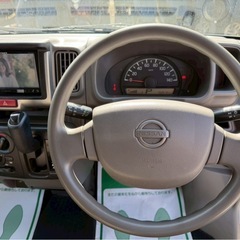 エブリィOEM 日産 NV100クリッパーバン DX ハイルフ★総額30万円★パートタイム4WD キーレス 社外ナビ ワンセグTV ETC 機関良好 内装良好！記録簿あり 修復歴なし 前後ドラレコ 修復歴なし！の画像