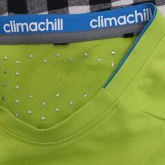 アディダス　スポーツTシャツの画像