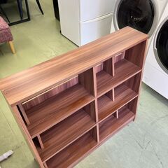 【リサイクルショップ ピカソ 小松原】📚🌿✨木目調 コミックラック／ナチュラルカフェ風収納棚✨📚★6556★の画像