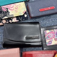 財布山、キーケースの画像