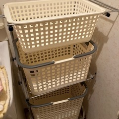 洗濯機　炊飯器　掃除機　洗濯籠　洗濯ラックの画像