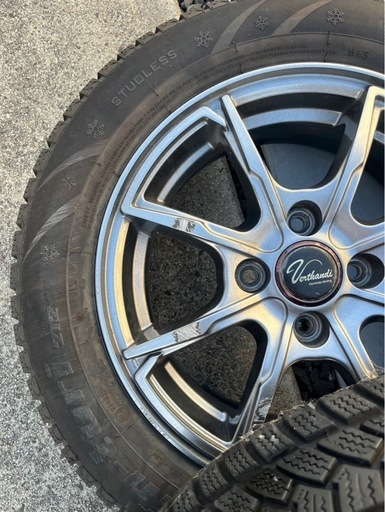 175/65/14R 82T スタッドレス付き