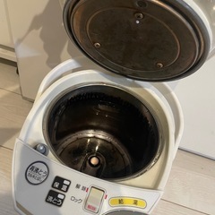 電気ポットの画像