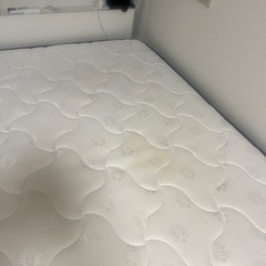 セミダブル、マットレスつきの画像