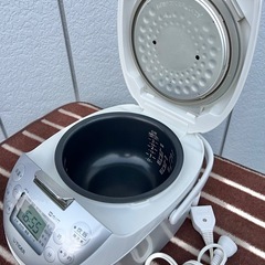 ■タイガー IHジャー炊飯器 3合 2018年製■TIGER JPF-A550 土鍋コーティング5層遠赤特厚釜 0.54L■IH炊飯ジャー IH炊飯器の画像