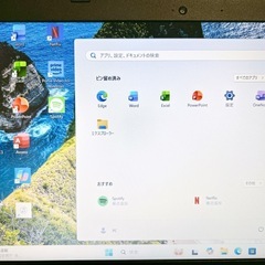 美品 HP ノートPC ホワイト SSD Windows11 Office 新品バッテリー の画像