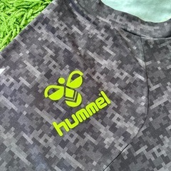 ✨👕 hummel🫧半袖シャツ♡大きめロゴでスポーツもおしゃれに✨着用少なめ美品600円💖の画像