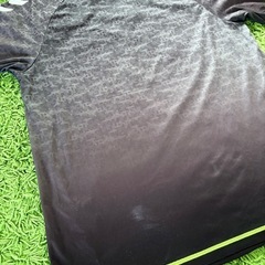 ✨👕 hummel🫧半袖シャツ♡大きめロゴでスポーツもおしゃれに✨着用少なめ美品600円💖の画像