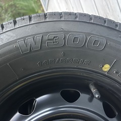  145/80R12 80/78N BRIDGESTONE W300 NewCarrow スタッドレスタイヤ ホイール4本セットの画像