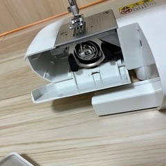 ★超美品★SINGER Amity 電動ミシン☆保証書付きの画像